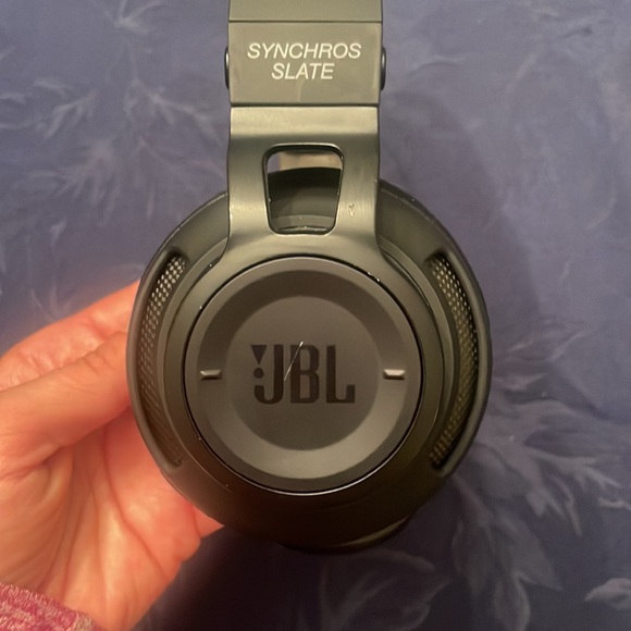 JBL Synchros 700 over ear headphones